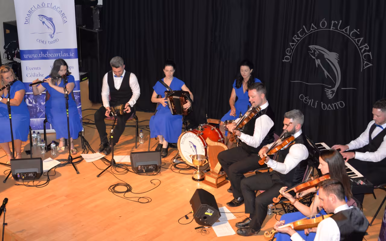 Image showing the Beartla O Flatharta Céili Band members